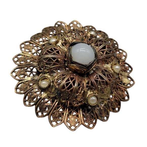 Miriam Haskell Style Brooch Filigree Round Puffy Faux Pearl Brass Tone Unsigned - Picture 7 of 9
